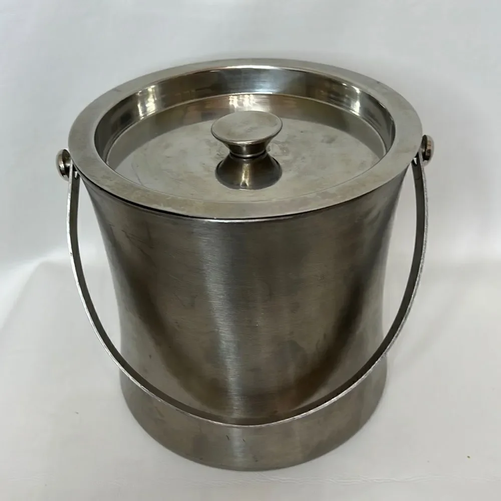 Ice Bucket Vintage Silver Metal Lid Handle Ice Scoop 12 Cup 7 In Tall 7 In Round